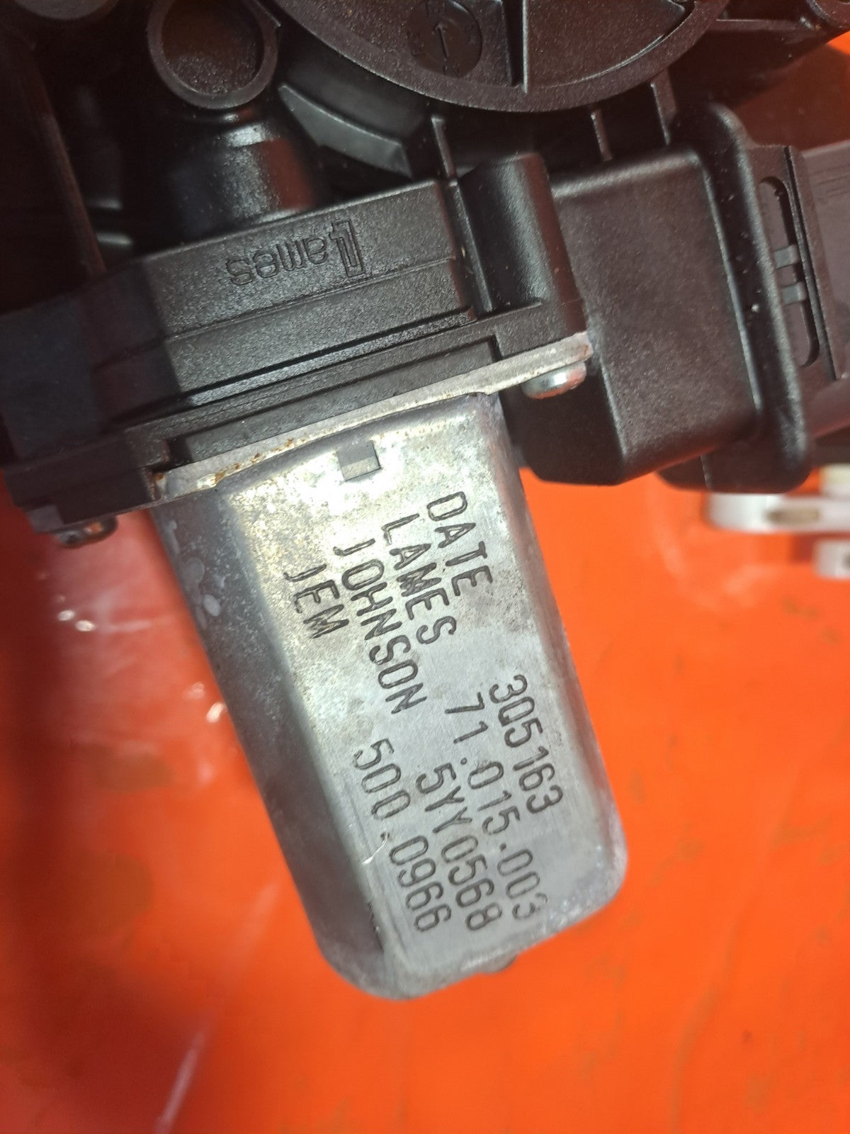 ✅BMW 118D F20 2.0 Diesel 2015 Front Right Window Regulator And Motor 7242562 - Image 9