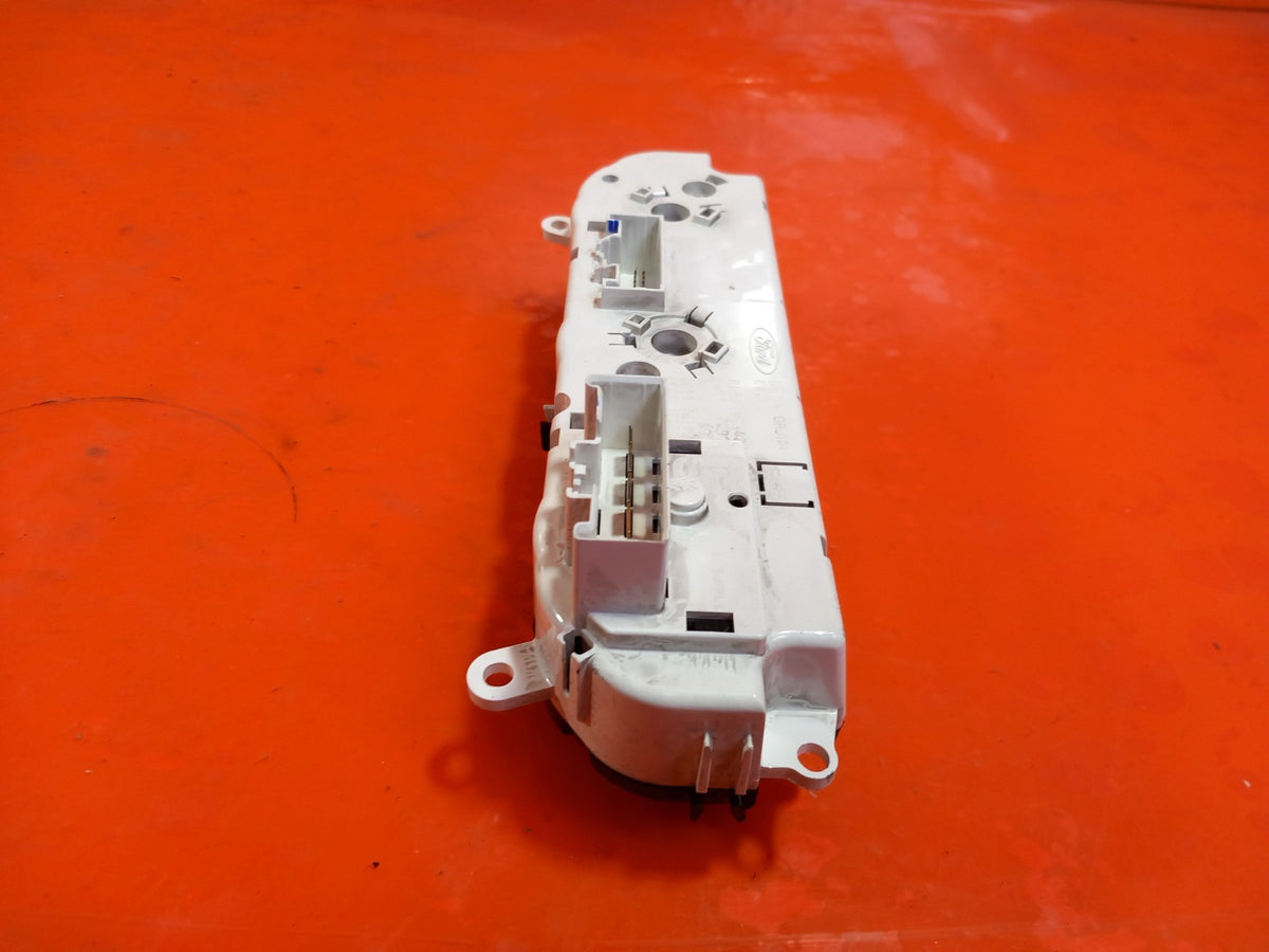 ebay-src:https://i.ebayimg.com/00/s/mtiwmfgxnjaw/z/r~gaaeswrzjqzked/$_57.jpg