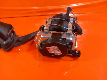 BMW F40 116D 1.5 Diesel 2021 Front Left Seat Belt 642228300B Warranty A365 - Image 8