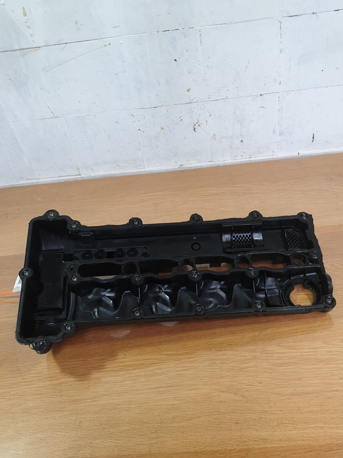 ✅2014 Mercedes C-Class W205 2.1 Diesel Engine Rocker Cover A6510107117 A147 - Image 2