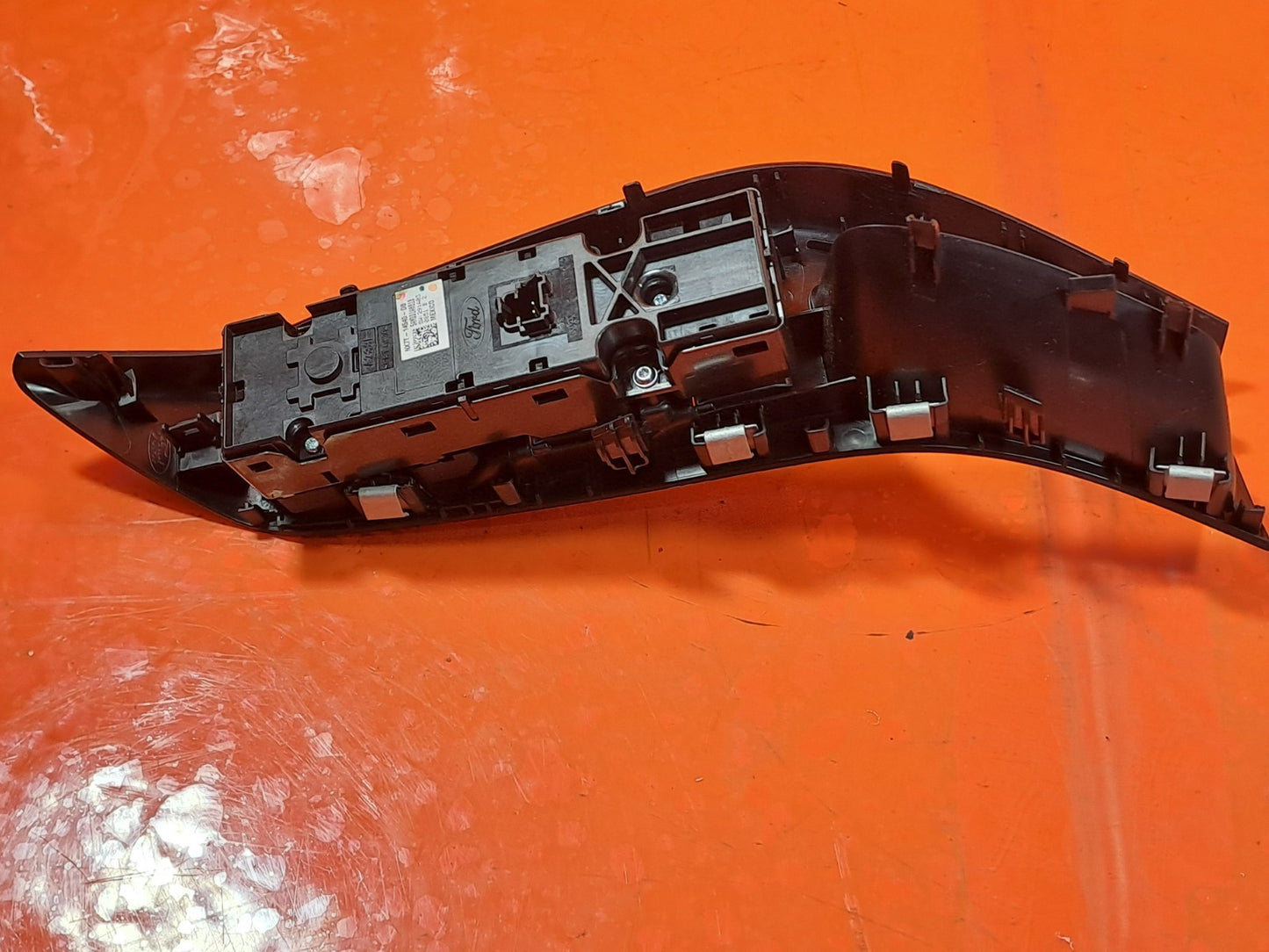 ebay-src:https://i.ebayimg.com/00/s/mtiwmfgxnjaw/z/btoaaeswawvpbnkl/$_57.jpg