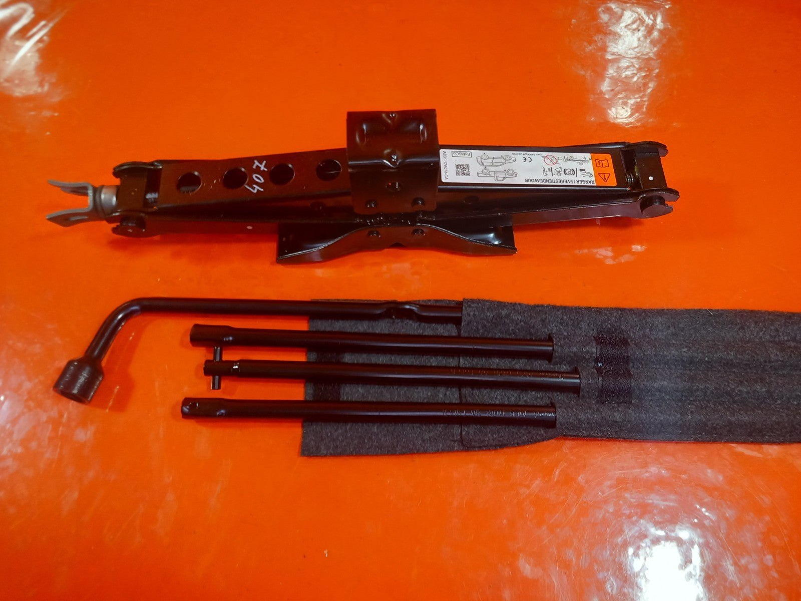 ebay-src:https://i.ebayimg.com/00/s/mtiwmfgxnjaw/z/zqaaaeswttfqmnn9/$_57.jpg