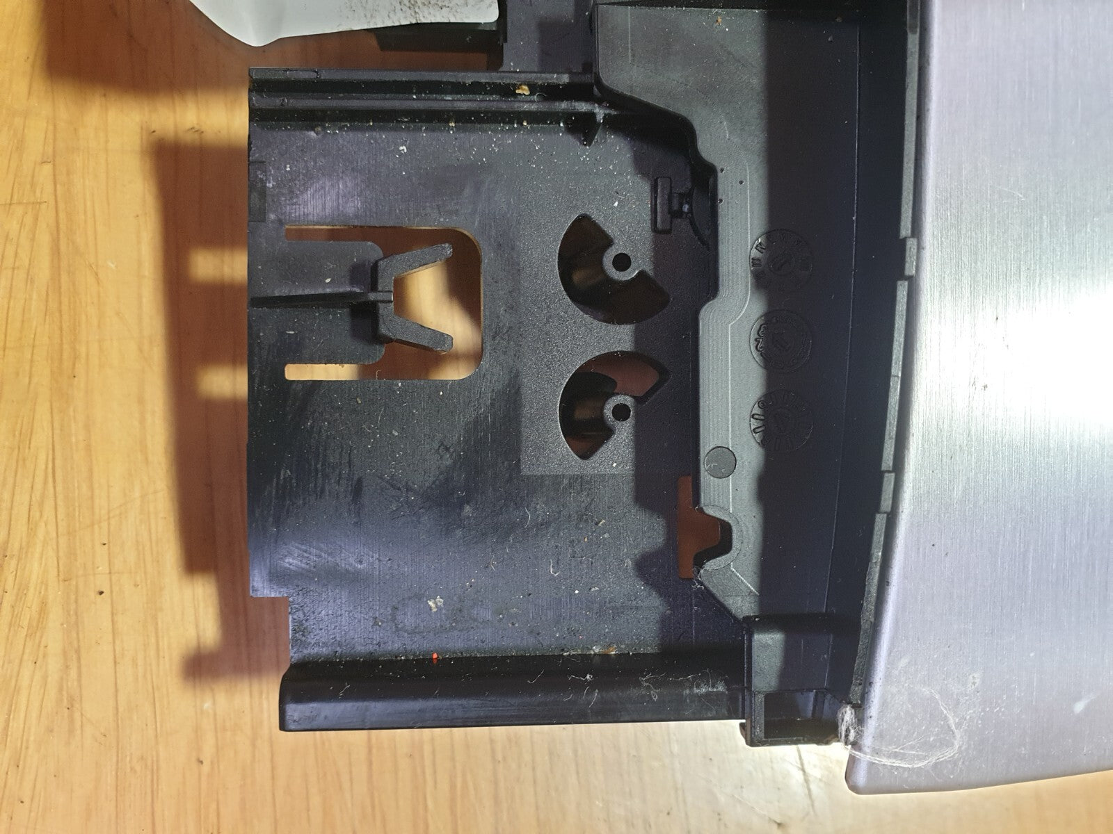 ✅2013 MERCEDES C CLASS W204 CENTRE CONSOLE ASHTRAY BOX A2046801350 + WARRANTY - Image 3