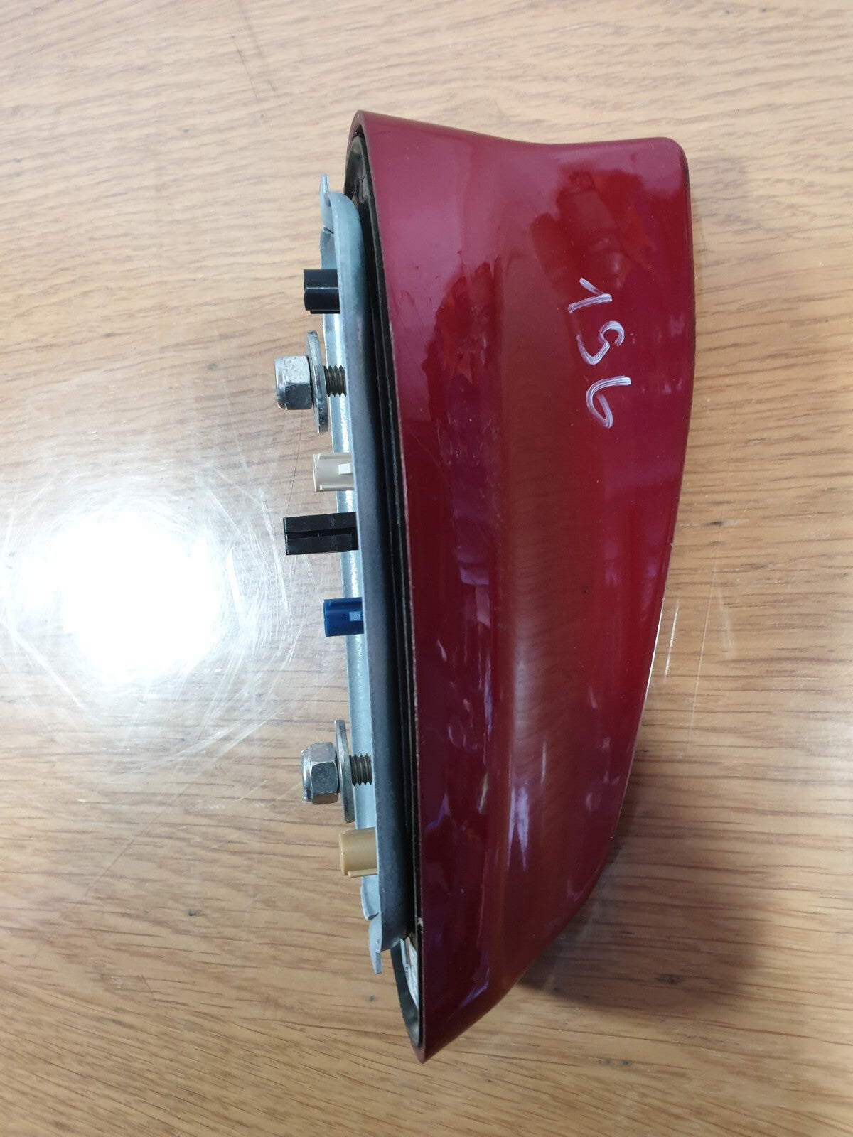 ✅2017 JAGUAR F-PACE X761 3.0P ROOF AERIAL ANTENNA SHARK RED FW93-19C089-DB A196 - Image 3