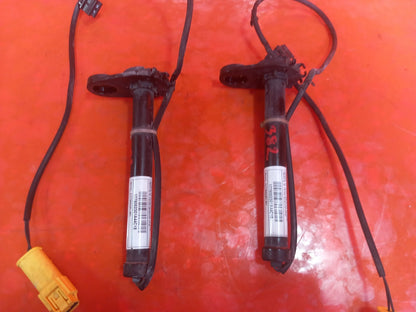 Mercedes W177 A180 Sport 1.5 Diesel 2019 Pair Left Right Bonnet Actuators A382 - Image 3