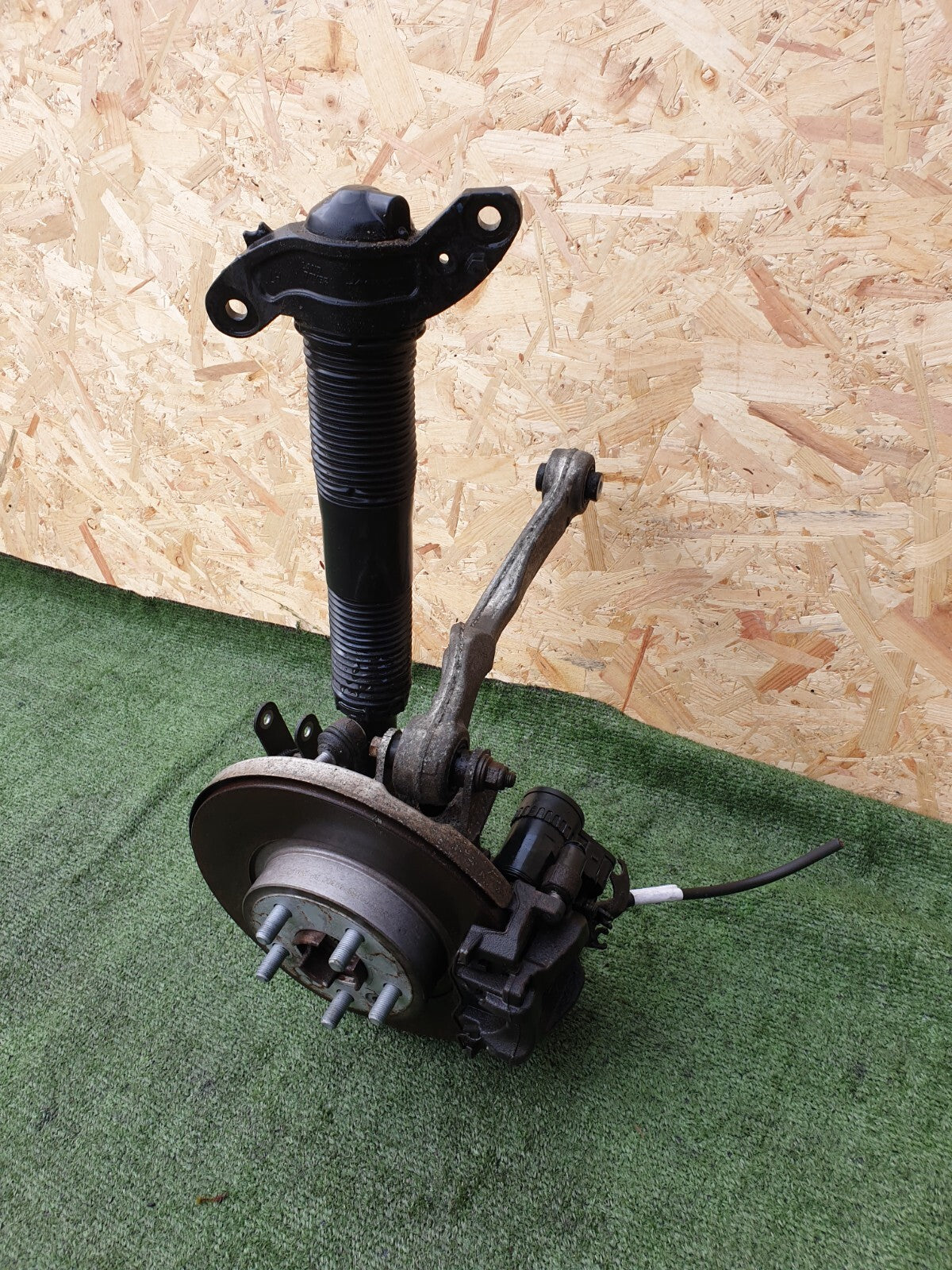 ✅Land Rover Discovery Sport 2016 Rear Left Suspension Leg Hub GK72-18A145 A111 - Image 5