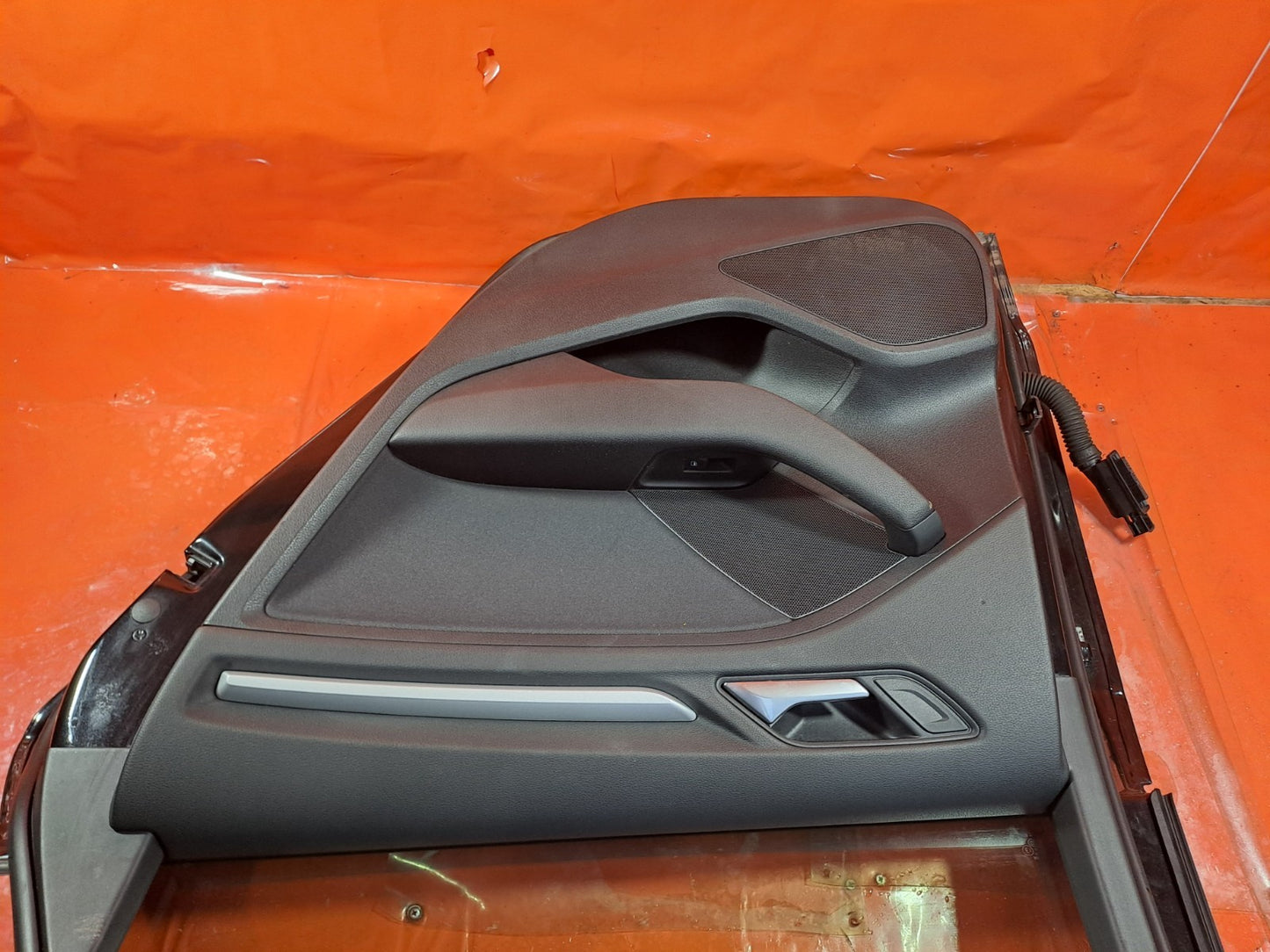ebay-src:https://i.ebayimg.com/00/s/mtiwmfgxnjaw/z/r-qaaesw7mrpak5r/$_57.jpg
