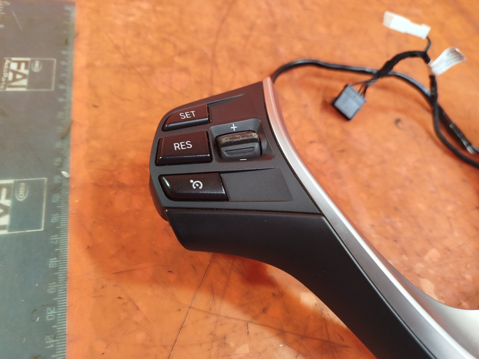 ✅2012 BMW 1 SERIES F20 STEERING WHEEL TRIM PANEL COVER 62560408C + WARRANTY - Image 3