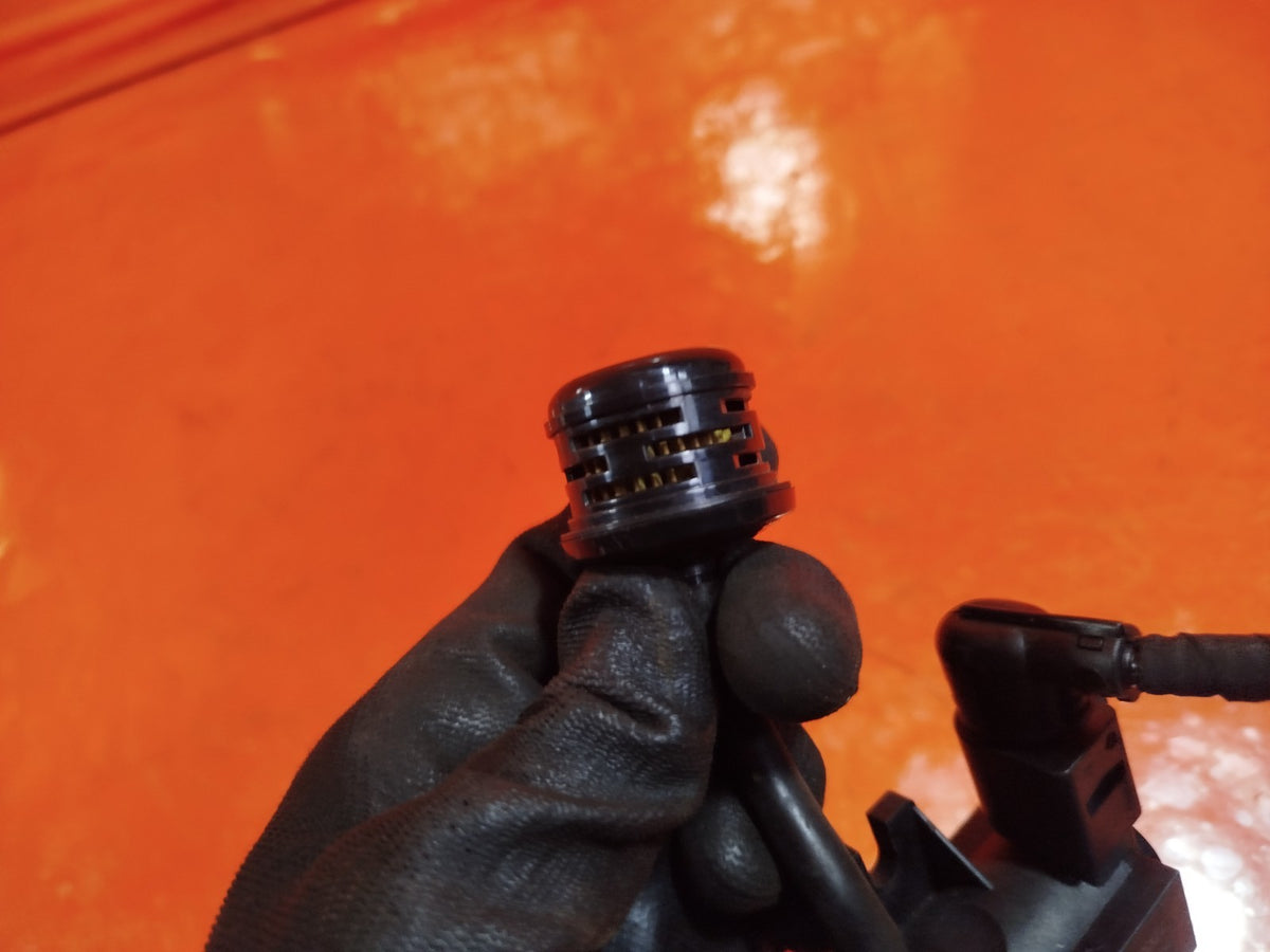 2021 VW Transporter T30 Turbo Boost Pressure Solenoid Valve 1K0906627A A412 - Image 8