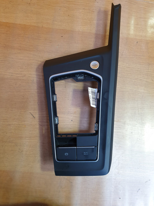 ✅2021 VW GOLF MK8 1.5TSI GEAR SELECTOR SURROUND TRIM 5H2864263 + WARRANTY A170 - Image 1
