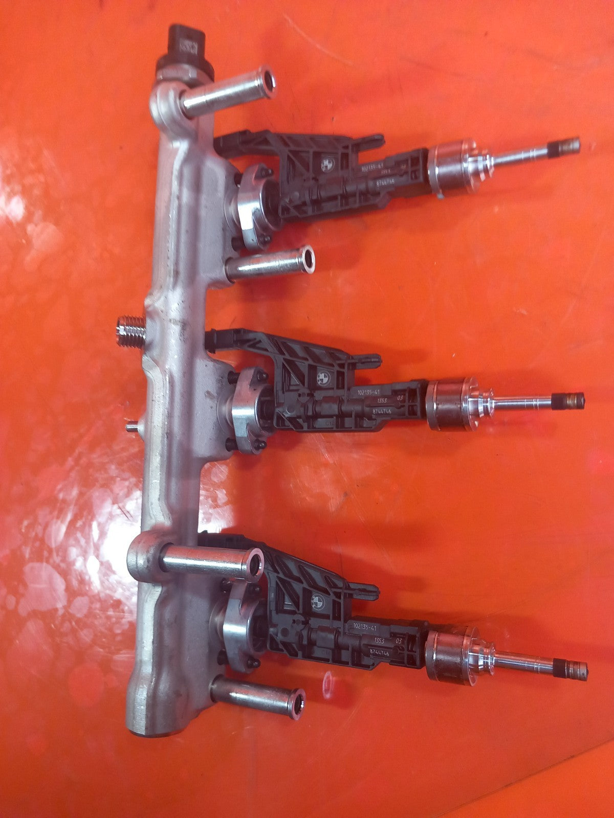 2025 BMW X5 G05 3.0 Petrol Fuel Rail Injectors 8665631 Warranty A398 - Image 10