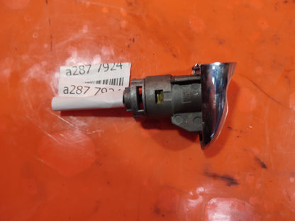 ebay-src:https://i.ebayimg.com/00/s/mtiwmfgxnjaw/z/cd0aaeswmolouz8v/$_57.jpg