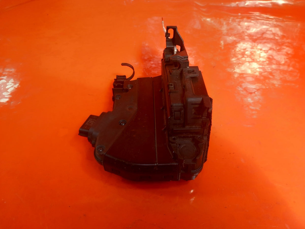 Renault Trafic MK3 1.6 Diesel 2015 Front Right Door Lock 805021444R A250 - Image 6