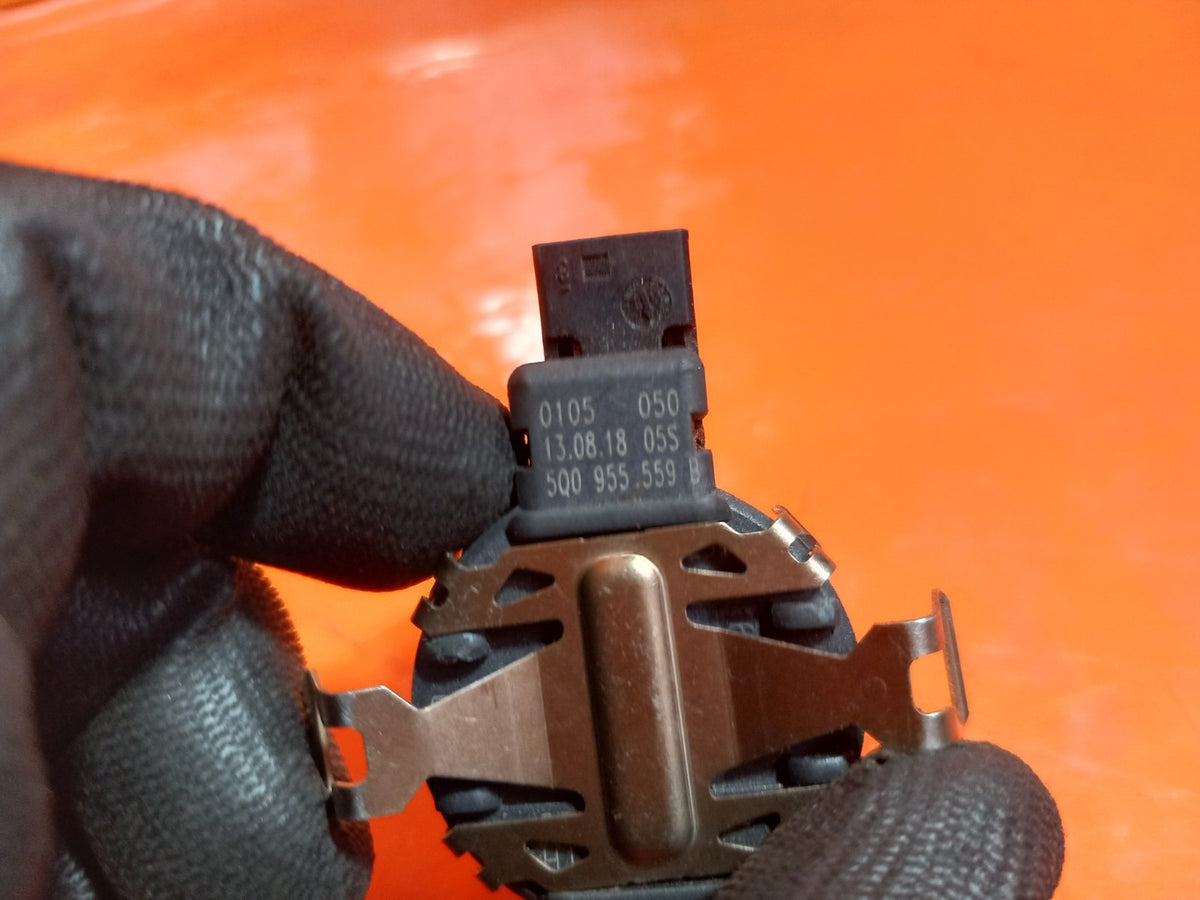 ebay-src:https://i.ebayimg.com/00/s/mtiwmfgxnjaw/z/kgyaaeswtmvqvvdi/$_57.jpg