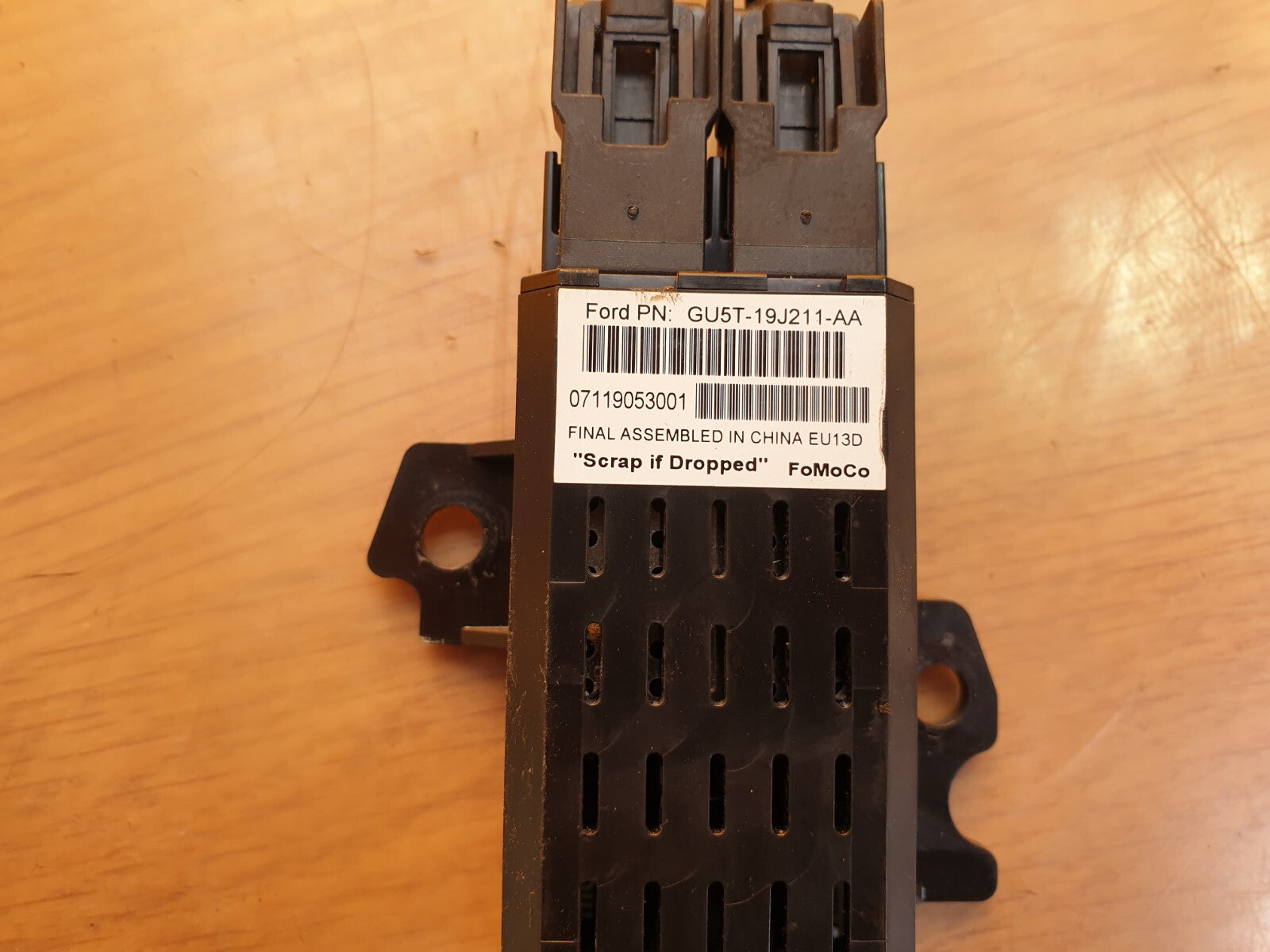 ✅2020 FORD TOURNEO CUSTOM CENTER CONSOLE REAR USB CHARGING MODULE GU5T-19J211-AA - Image 10
