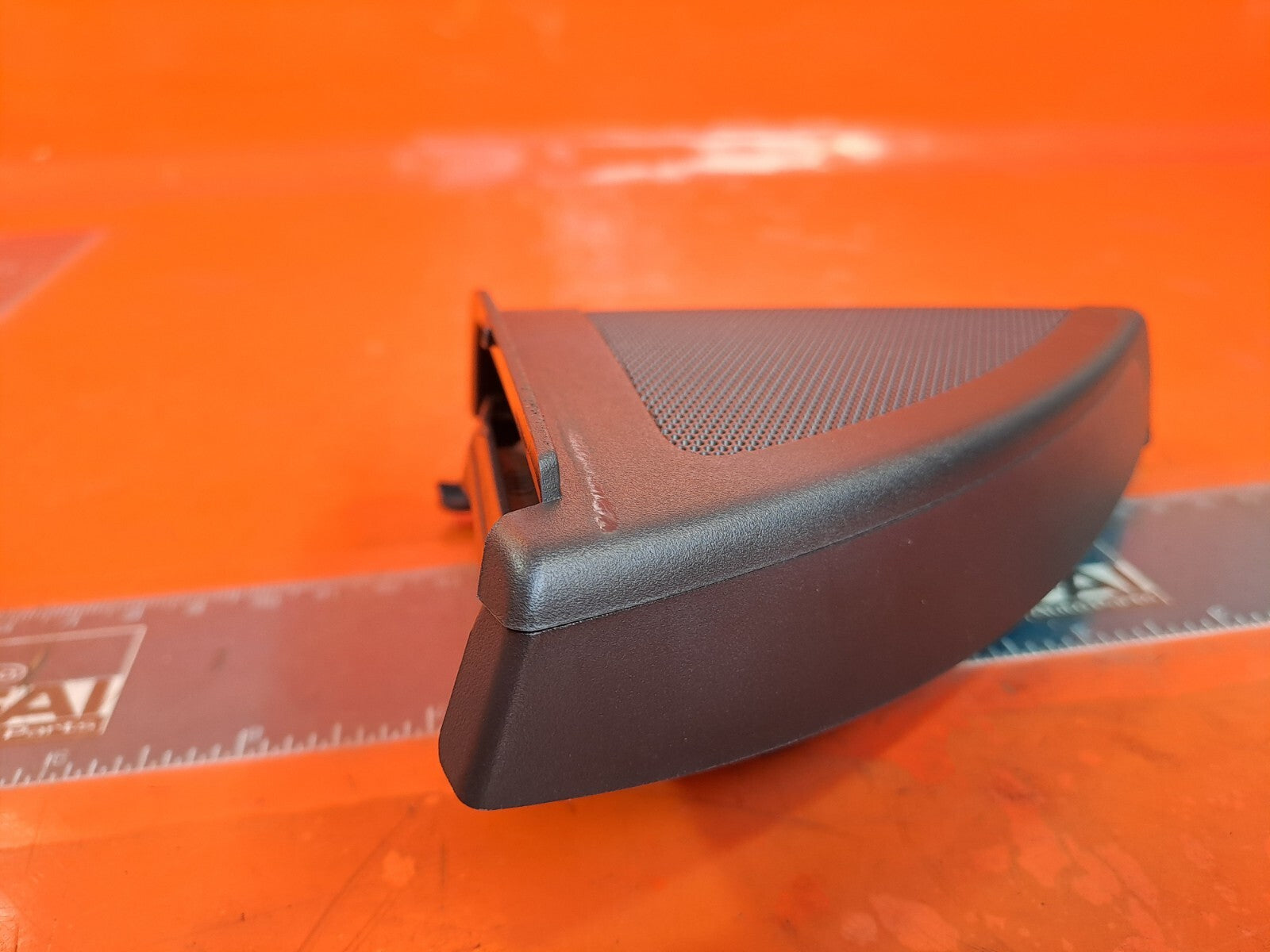ebay-src:https://i.ebayimg.com/00/s/mtiwmfgxnjaw/z/rm0aaoswozxnlze1/$_57.jpg