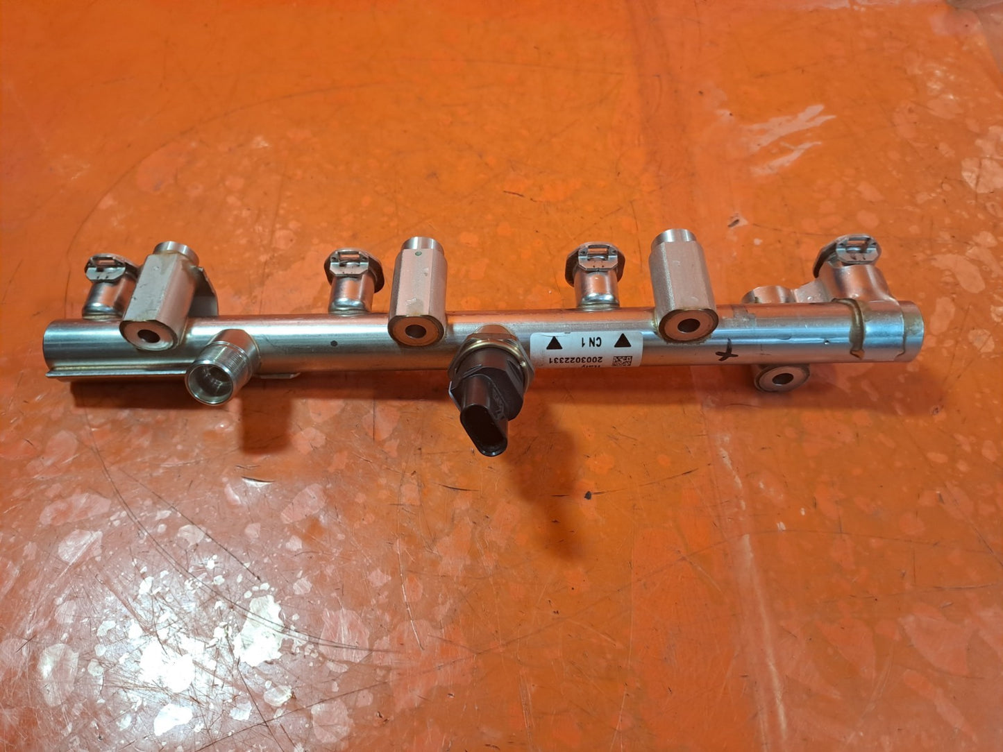 ✅MERCEDES CLA 180 AMG LINE 1.3 PETROL 2021 282.914 FUEL INJECTOR RAIL Warranty - Image 1