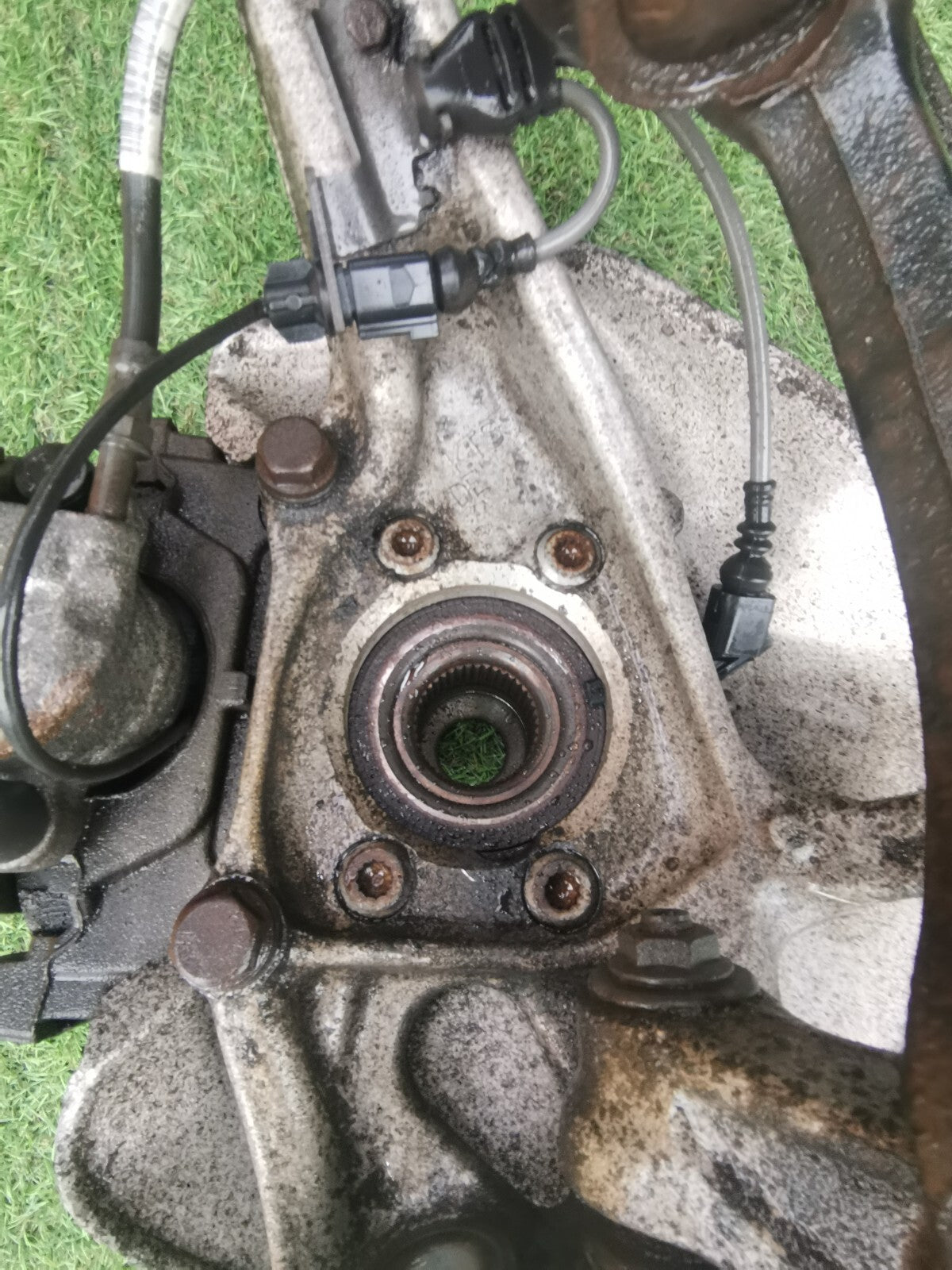 2012 AUDI A5 S LINE 2.0D FRONT LEFT SUSPENSION LEG HUB + WARRANTY A218 - Image 8