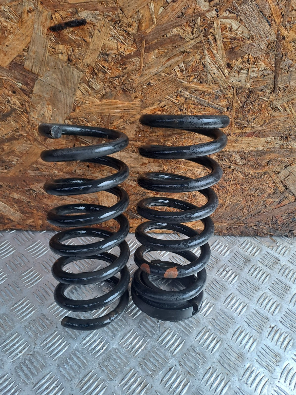 ✅2016 FORD MONDEO MK5 COIL SPRING REAR PAIR DG9C-5560 + WARRANTY A292 - Image 1