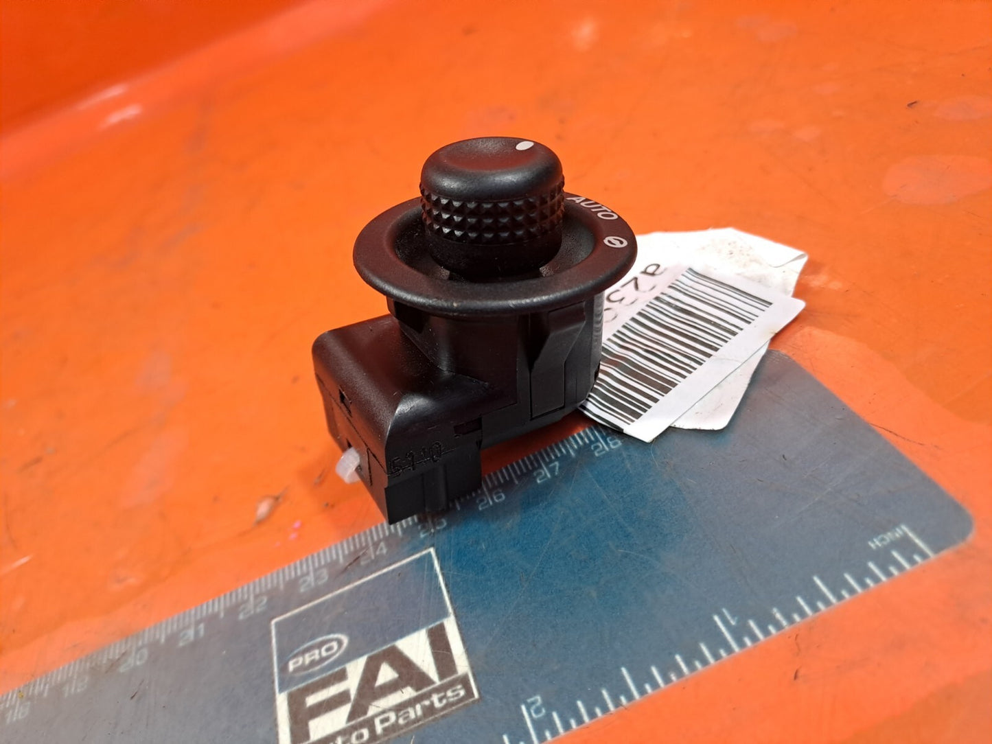 ✅2011 LAND ROVER DISCOVERY 4 L319 STEERING WHEEL ADJUSTMENT SWITCH XPB500180 239 - Image 1