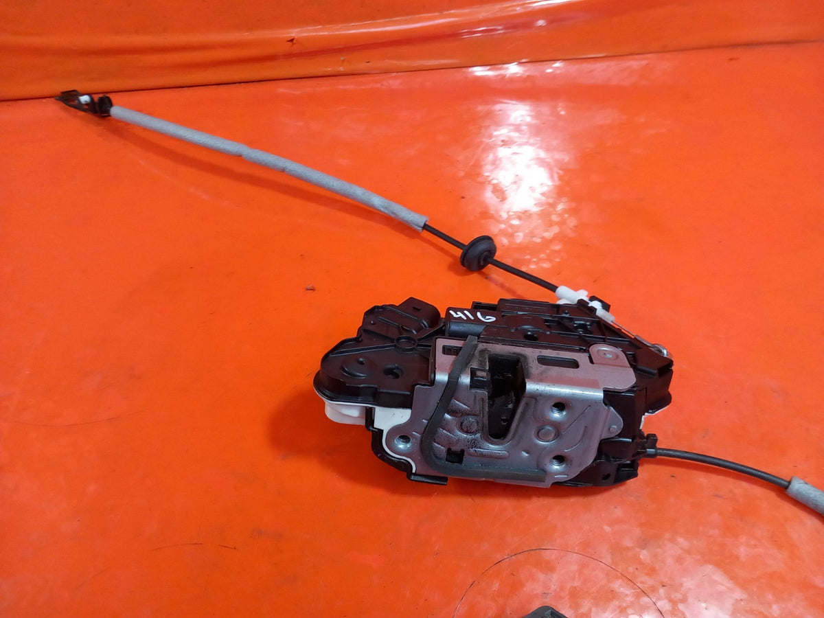 VW Transporter St-Line 2.0 Diesel 2023 Front Left Door Lock 7L1837015G A416 - Image 3