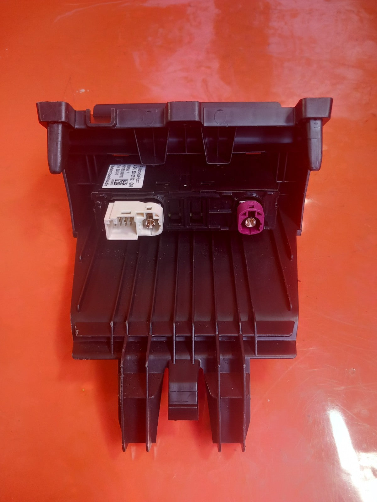 Mercedes W117 W247 2018-2025 USB Port Socket A2478203902 Warranty xAA - Image 10