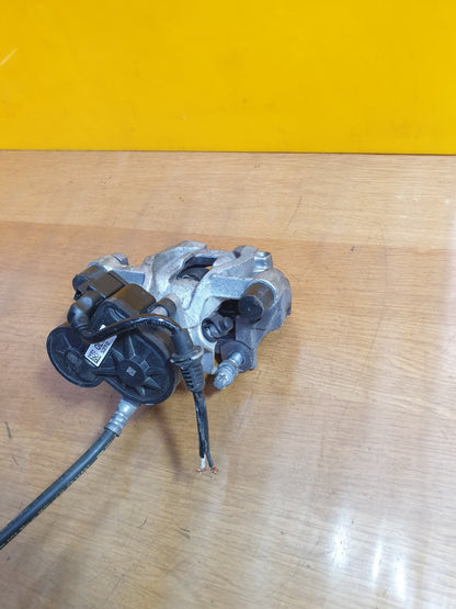 2023 BMW 1 Series F40 Rear Left Brake Caliper 1543679 Warranty A151 - Image 4