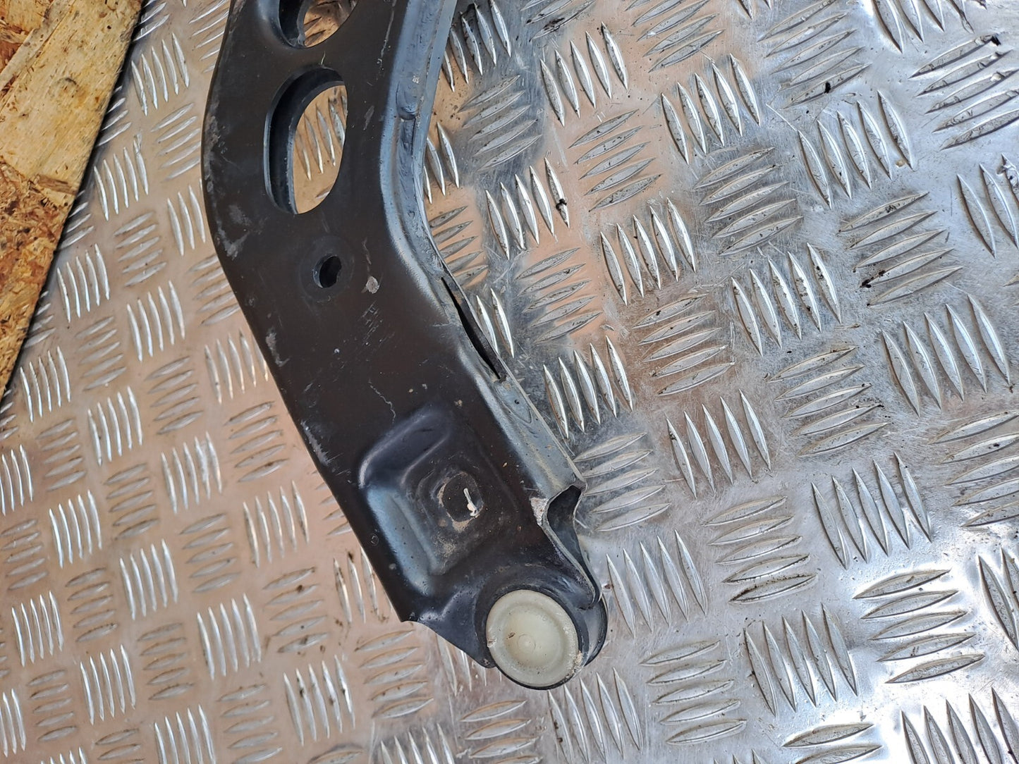 ✅BMW 2 SERIES F45 1.5D LOWER CONTROL ARM FRONT RIGHT 172768 + WARRANTY A231 - Image 5