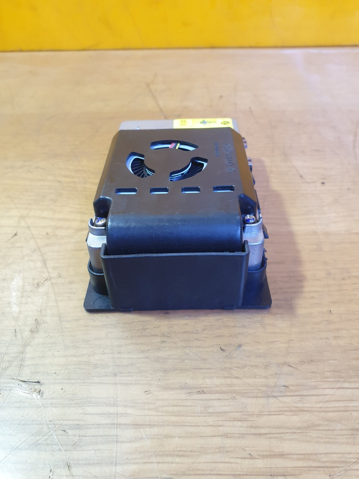 ✅2023 HYUNDAI BAYON PREM T-GDi 1.0P WIRELESS CHARGING MODULE STATION A200 - Image 5