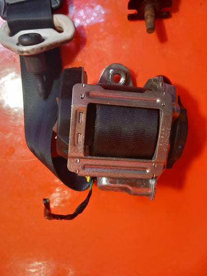 2019 Ford Galaxy MK3 Zetec Rear Left Seat Belt EM2B-R611E51-AEW Warranty A345 - Image 5