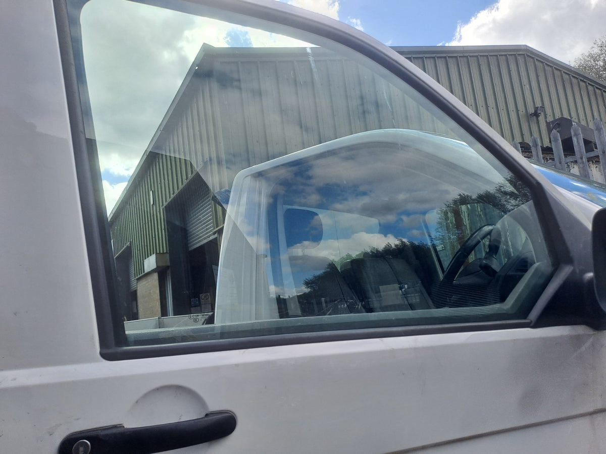 2021 VW Transporter T30 Front Right Door Window Glass 43R-001025 Warranty A410 - Image 3