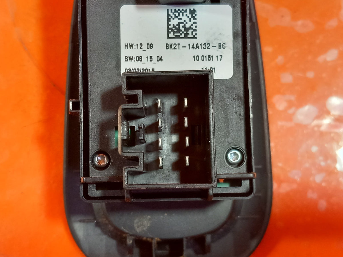 ebay-src:https://i.ebayimg.com/00/s/mtiwmfgxnjaw/z/boaaaeswpprqziw4/$_57.jpg