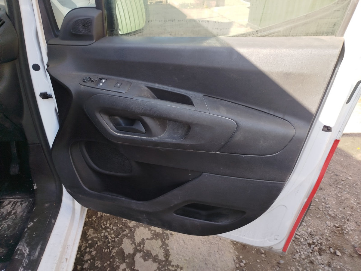 Vauxhall Combo MK4 1.5 Diesel 2020 Front Right Door Card Warranty A414 - Image 1
