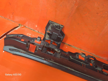 ✅BMW 220D F44 2 Series 2023 2.0 Diesel REAR BUMPER MIDDLE GUIDE BRACKET 8494944 - Image 10