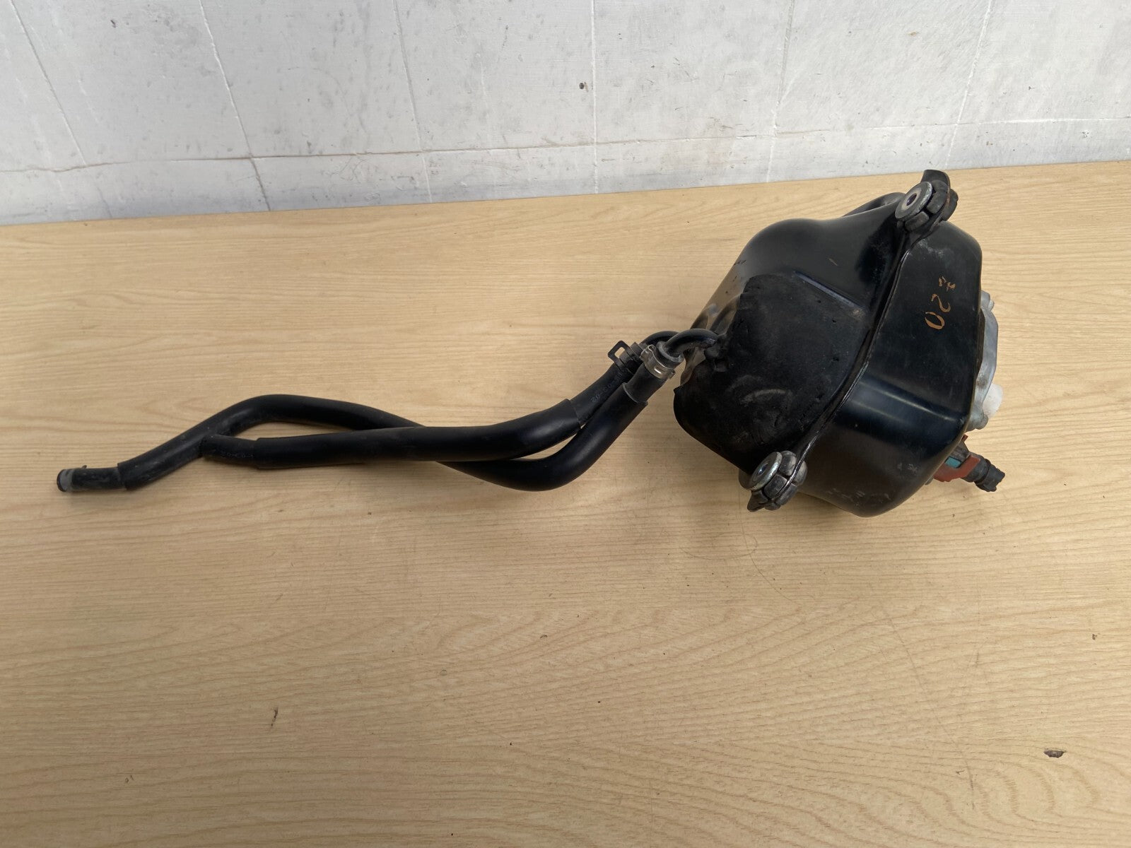 YAMAHA XVS1300C 2015 SECONDARY FUEL TANK SENDING UNIT PUMP 3D81390701 A031 - Image 2