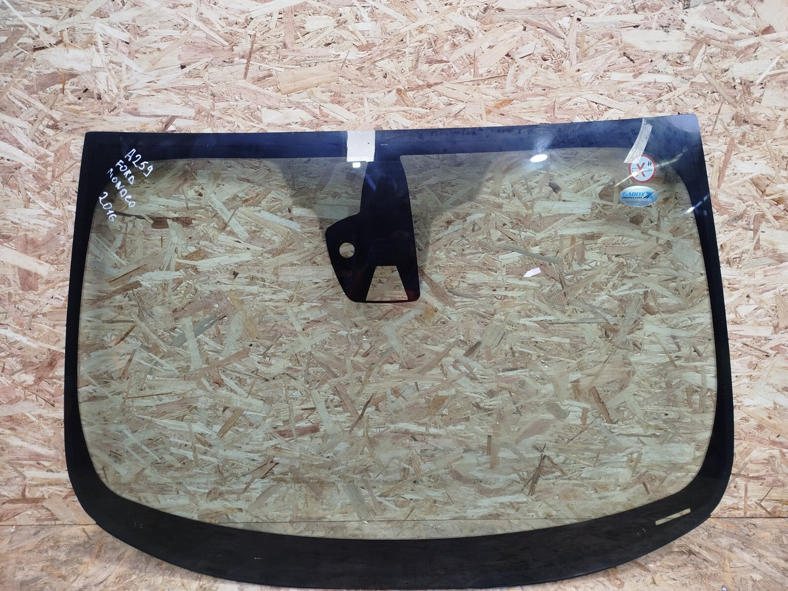 ✅Ford Mondeo Titanium 2016 2.0 Diesel FRONT WINDSCREEN GLASS HEATED 43R-010400 - Image 2