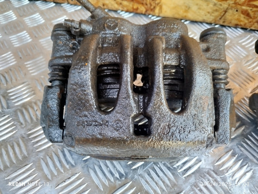 ✅VW Crafter Cr35 2017 2.0 Diesel FRONT BRAKE CALIPERS Warranty A277 - Image 2