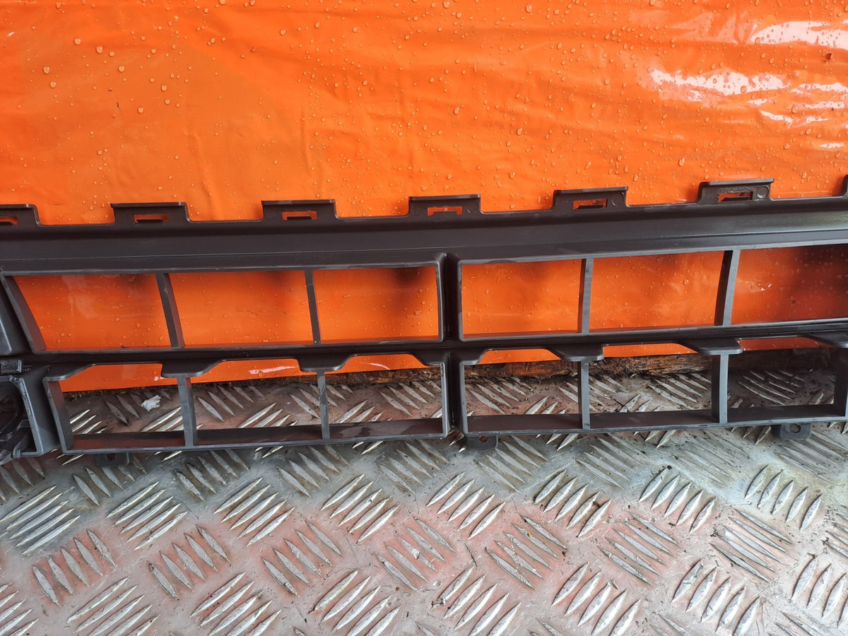 2015 Ford Tourneo Custom Front Bumper Lower Grille BK21-17K946-AA Warranty A371 - Image 7