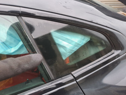 ✅BMW F44 218I M Sport 1.5 Petrol 2020 Rear Left Quarter Window Glass 43R-00049 - Image 2