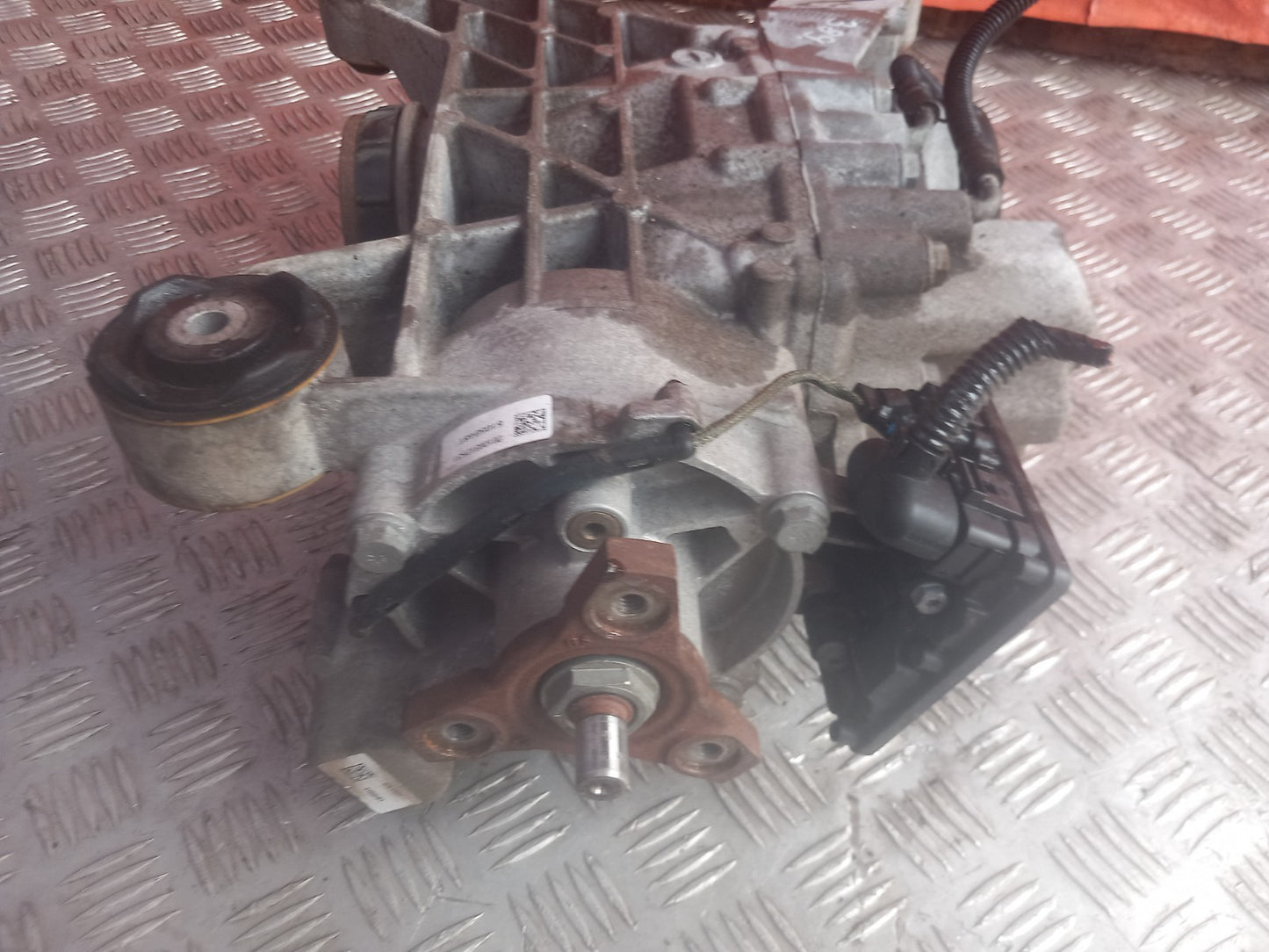 2022 VW Tiguan R-Line Rear Differential Assembly 0CQ525010T Warranty A389 - Image 7