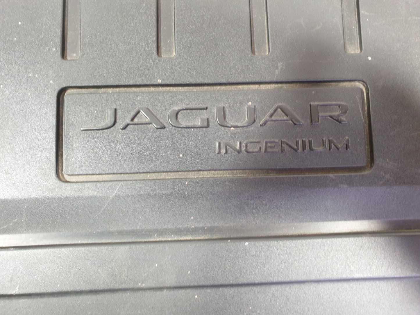 ✅Jaguar E-Pace Se 2018 2.0 Petrol Engine Cover J9C3-6A949-B Warranty A102 - Image 10