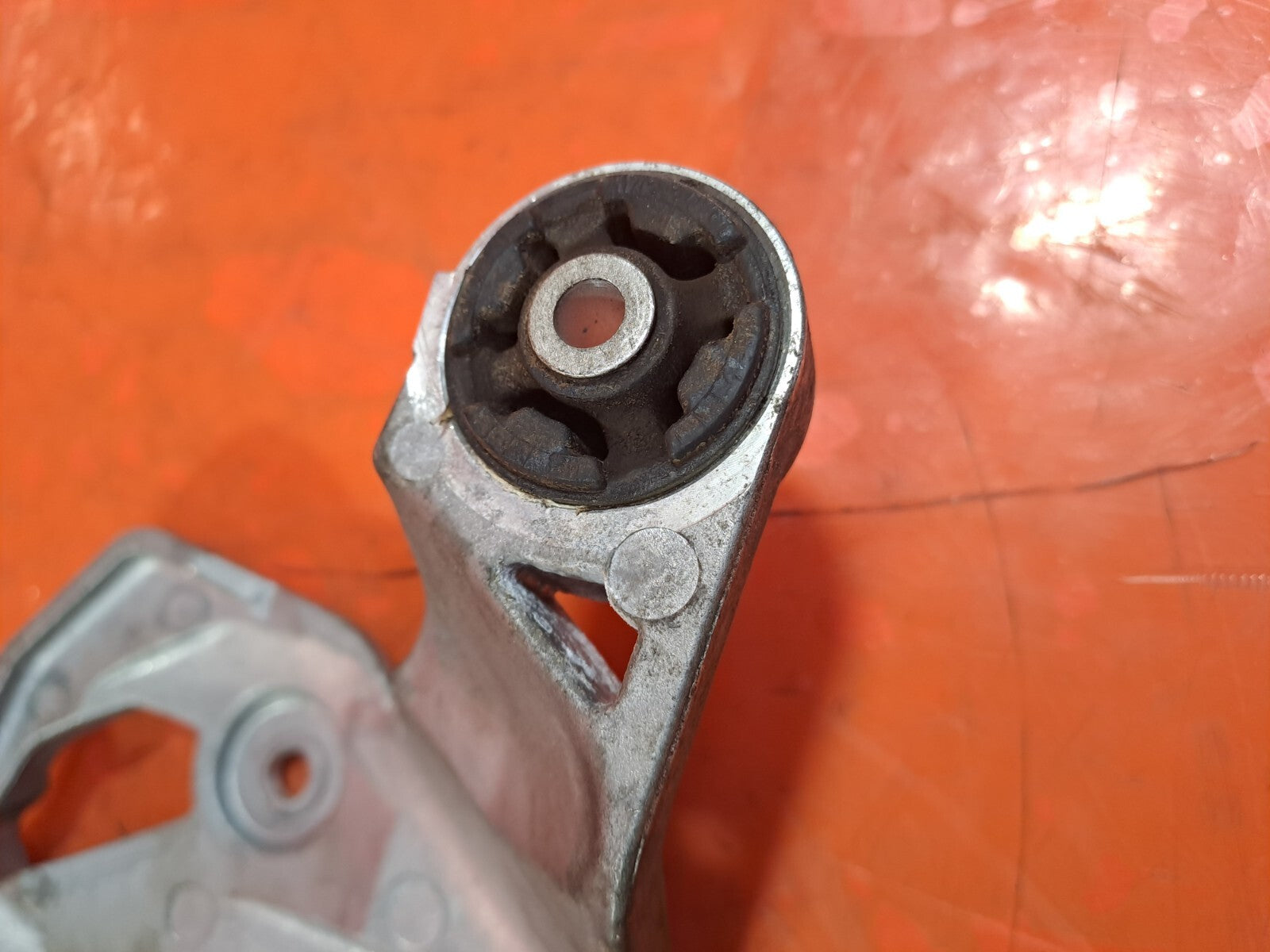 ebay-src:https://i.ebayimg.com/00/s/mtiwmfgxnjaw/z/vbaaaoswtqrobnqq/$_57.jpg