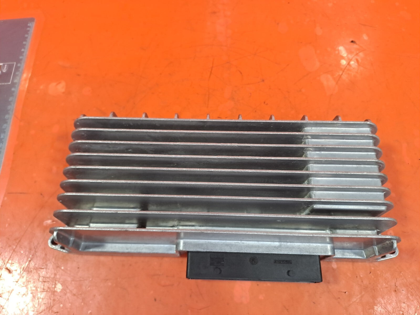 ✅AUDI A5 S LINE CABRIO 2.0 PETROL 2009 AUDIO SOUND AMPLIFIER 8T0035223AH A234 - Image 2