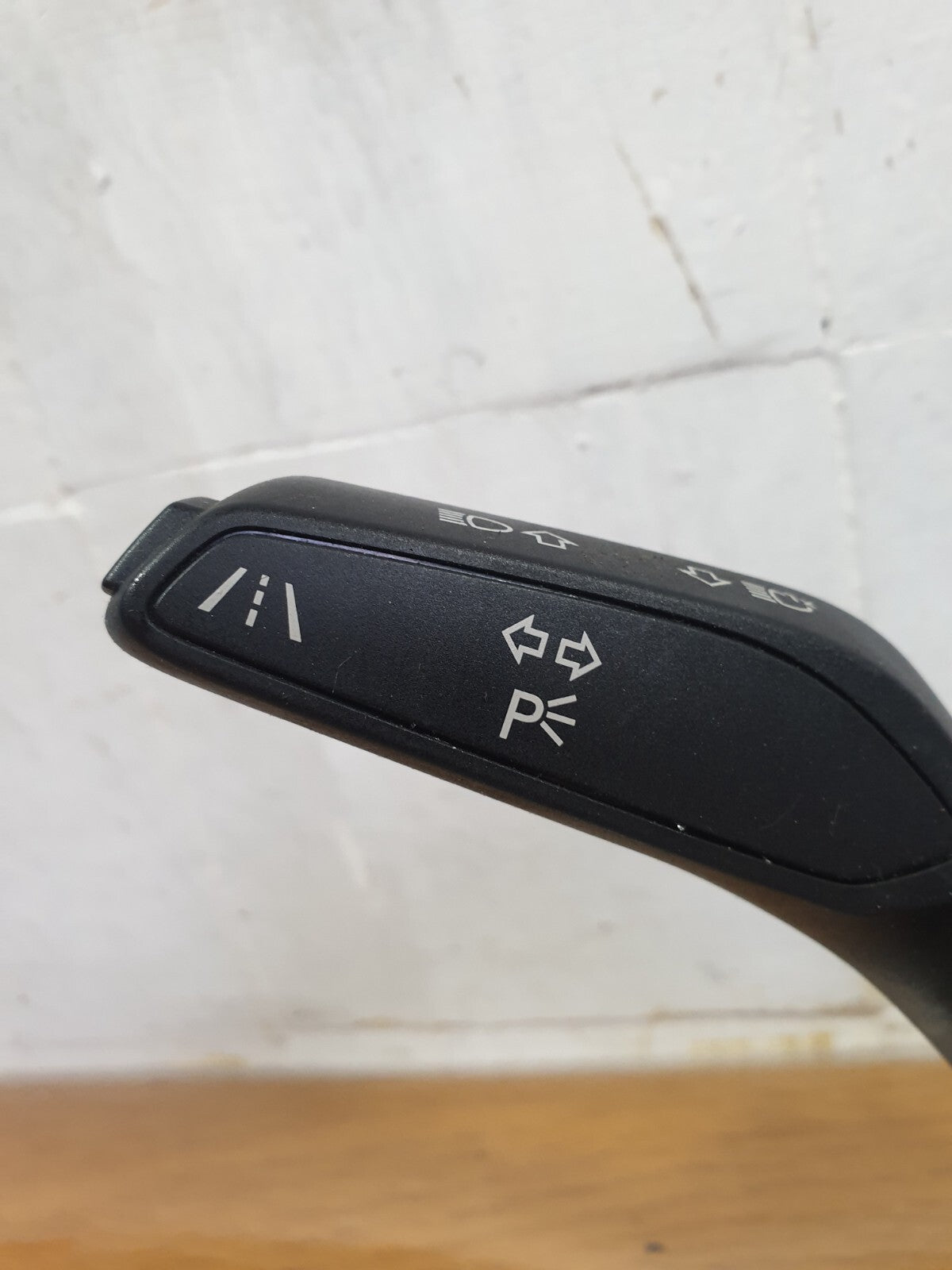 ebay-src:https://i.ebayimg.com/00/s/mtywmfgxmjaw/z/cpeaaoswzm5mugok/$_57.jpg