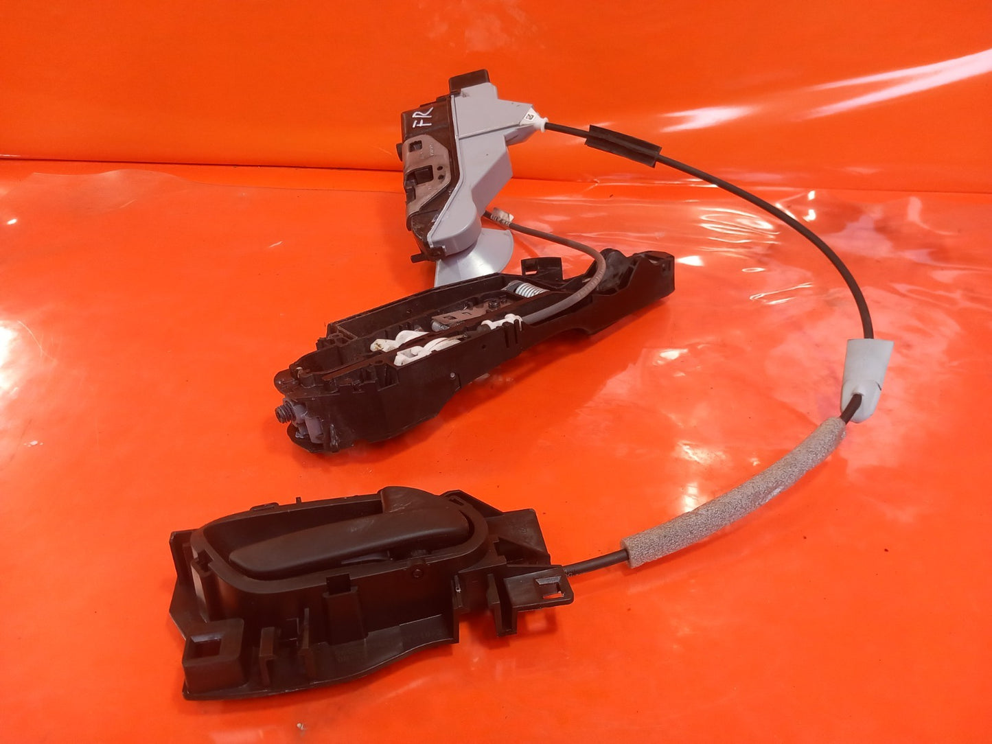 ✅2020 Vauxhall Vivaro 2900 Front Right Door Lock Mech PSA084141 + Warranty A380 - Image 2