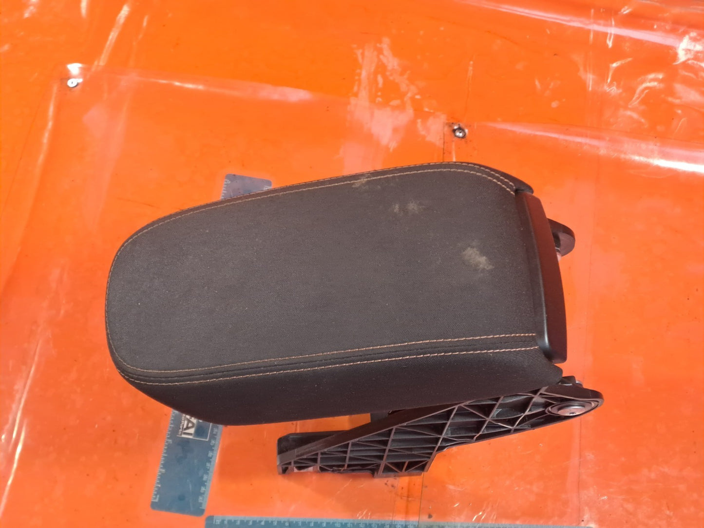 ✅SKODA KAMIQ Se 1.5 PETROL 2024 CENTRE CONSOLE ARMREST 654864207A Warranty A319 - Image 2