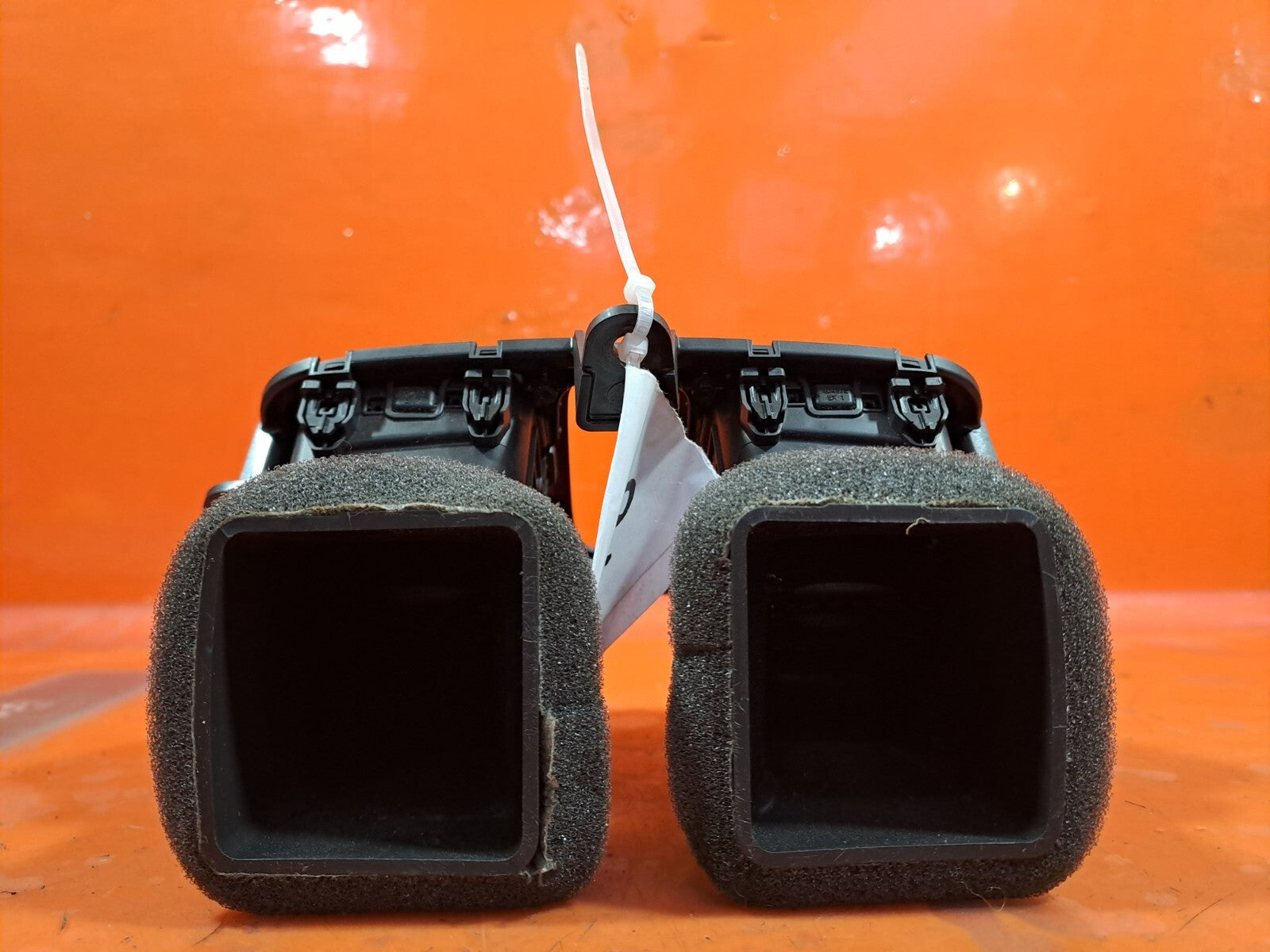 ✅HYUNDAI TUCSON MK4 1.6 PETROL 2023 AIR VENT REAR CONSOLE 97040-N7000 Warranty - Image 10