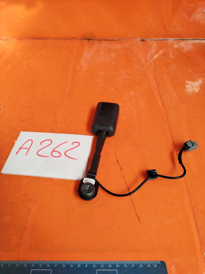 ✅TESLA MODEL 3 LONG RANGE 2020 FRONT LEFT SEAT BELT BUCKLE 1090323-01-D Warranty - Image 3