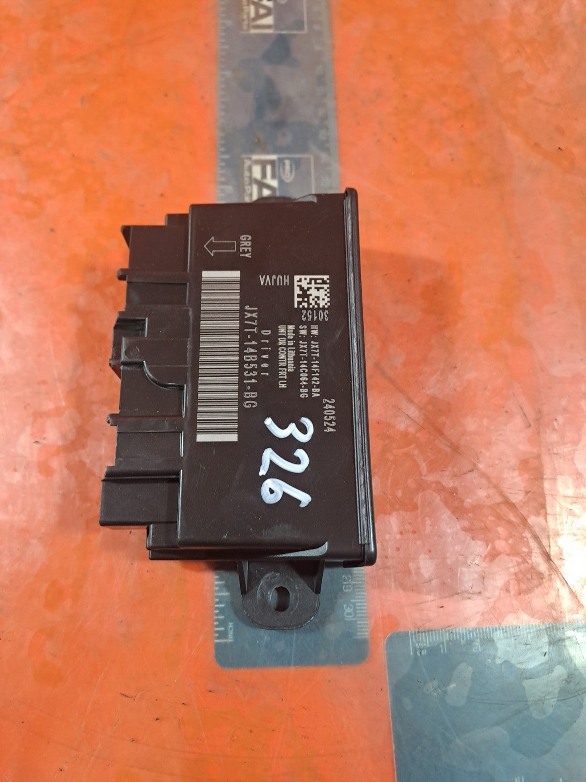 ebay-src:https://i.ebayimg.com/00/s/mtywmfgxmjaw/z/knoaaeswwjjpqxut/$_57.jpg