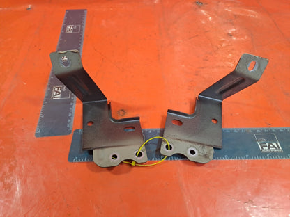 ✅Jaguar I-Pace Ev400 X590 2020 Rear Right & Left Brackets Pair J9D345130AB A375 - Image 5